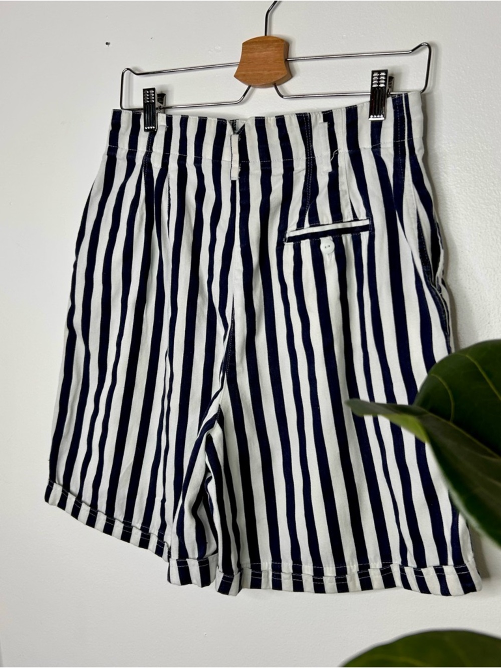Vintage Hunt Club Navy and White Striped High Waist Shorts - Picture 4 of 5